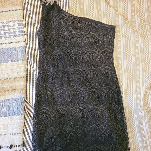 Double Zero lace mini dress one shoulder - Picture 3 of 9